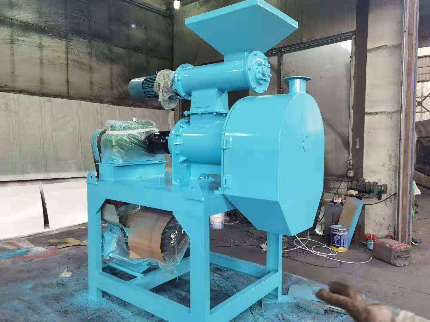 怎樣把豬糞加工成有機肥呢？(圖1)
